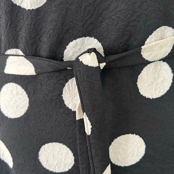 Smashed Lemon Women's Black Polka Dot Tie Waist 3/4 Sleeve Fit and Flare Dress 8 - Picture 4 of 9